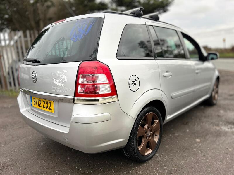 View VAUXHALL ZAFIRA 1.7 CDTi ecoFLEX Exclusiv