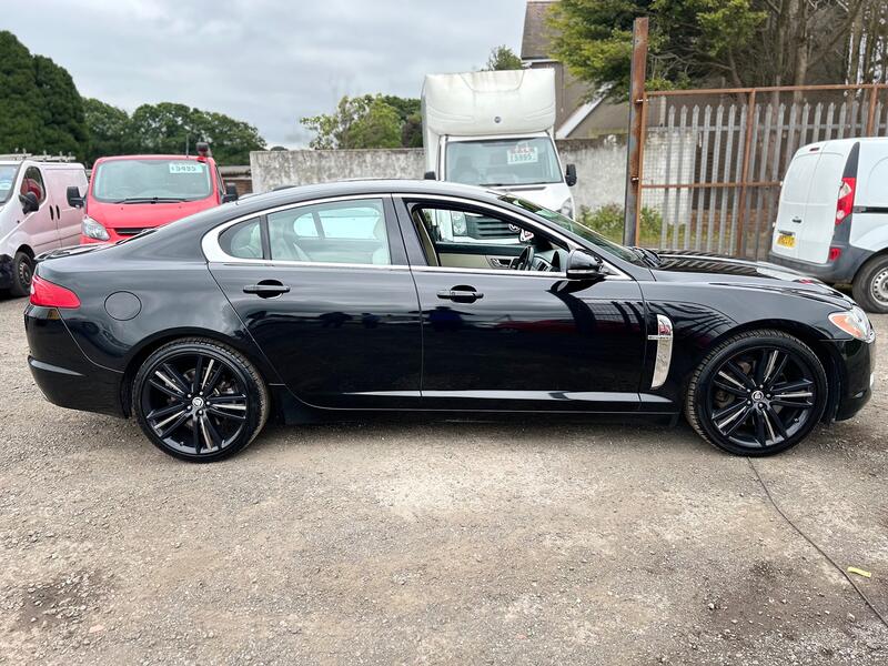 View JAGUAR XF 3.0 d S V6 Portfolio