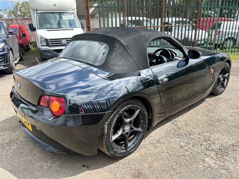 View BMW Z4 3.0 Z4 3.0i SE Roadster