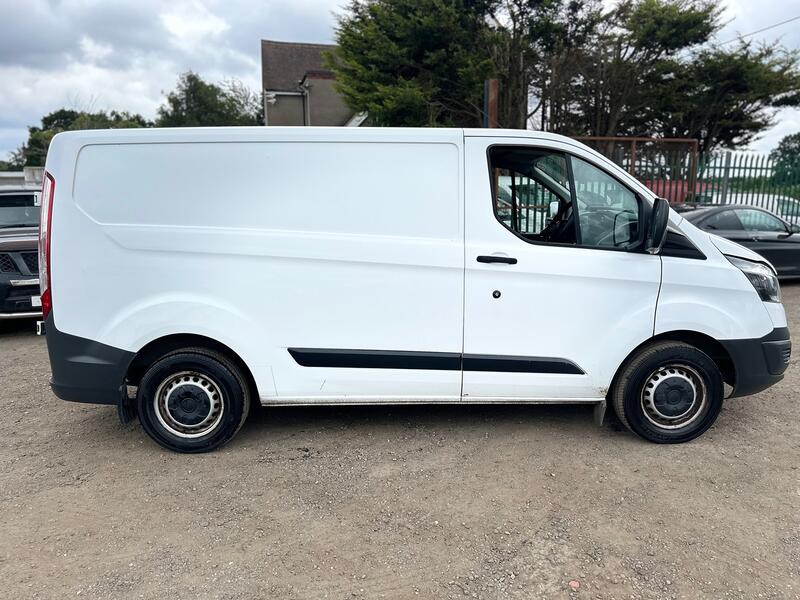 View FORD TRANSIT CUSTOM 2.0 TDCi 270