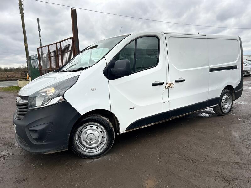 View VAUXHALL VIVARO 1.6 CDTi 2900