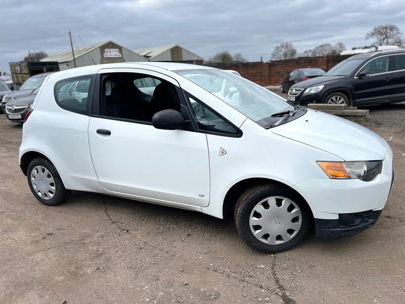 View MITSUBISHI COLT 1.1 CZ1