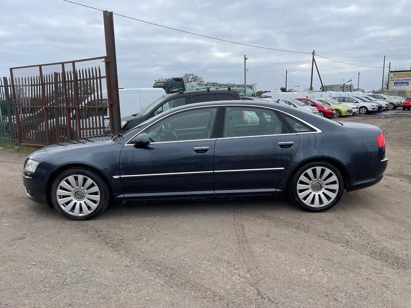 View AUDI A8 4.2 TDI Sport