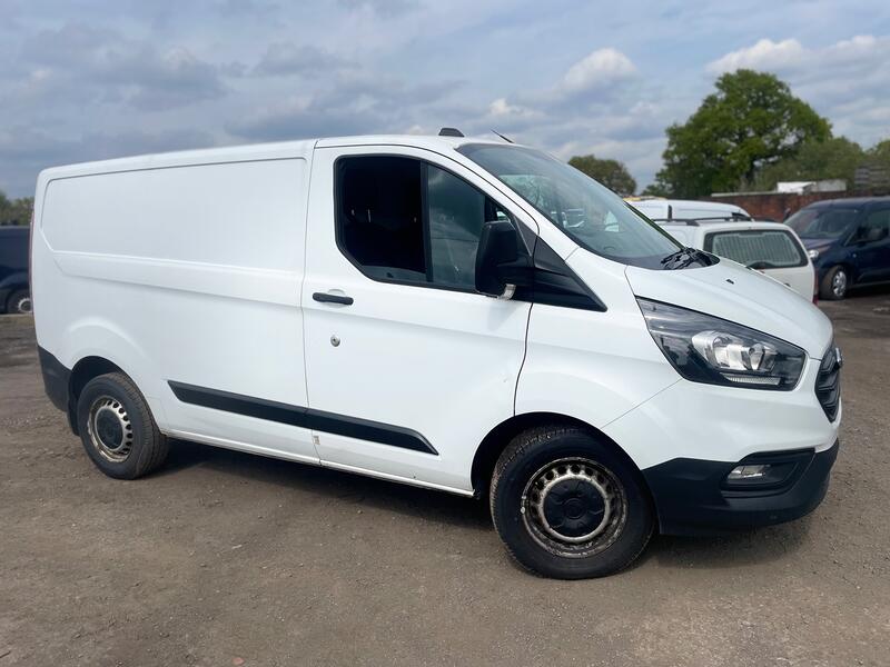 View FORD TRANSIT CUSTOM 2.0 340 EcoBlue Leader