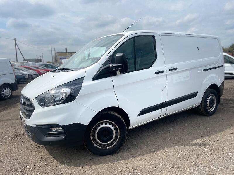 FORD TRANSIT CUSTOM 2.0 340 EcoBlue Leader