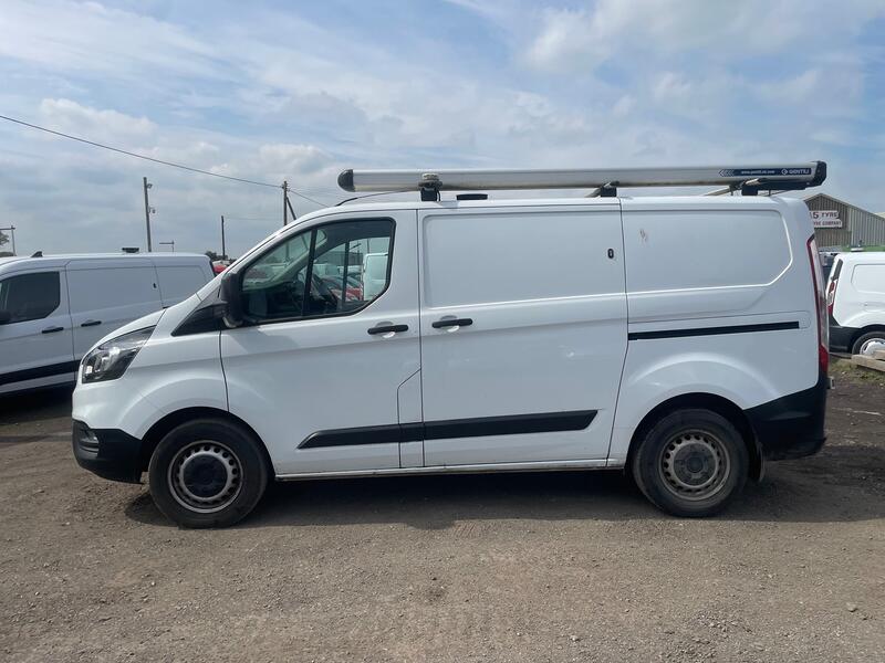View FORD TRANSIT CUSTOM 2.0 340 EcoBlue Leader