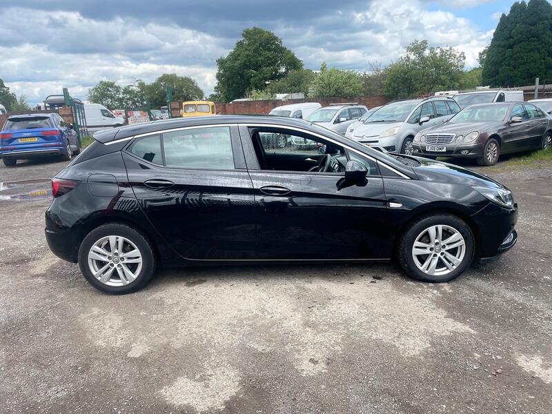 View VAUXHALL ASTRA 1.6 CDTi ecoFLEX Design