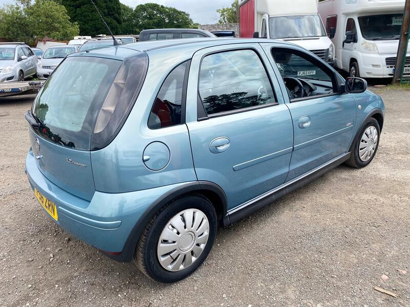 View VAUXHALL CORSA 1.2 i 16v Design
