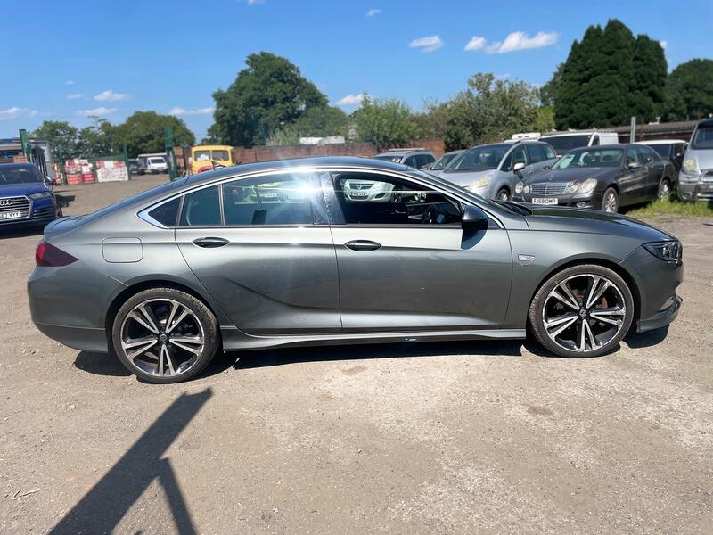 View VAUXHALL INSIGNIA 2.0 Turbo D BlueInjection SRi VX Line Nav