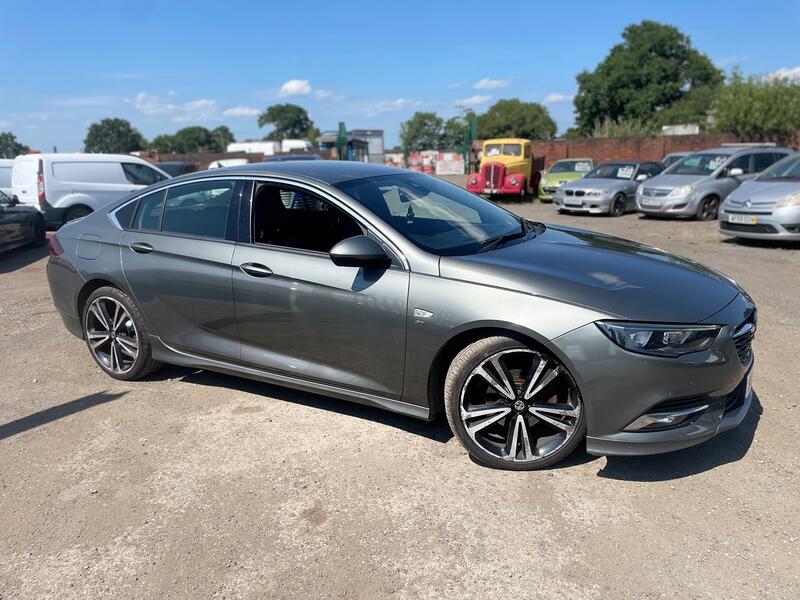 View VAUXHALL INSIGNIA 2.0 Turbo D BlueInjection SRi VX Line Nav