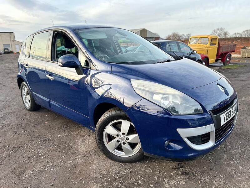 RENAULT SCENIC