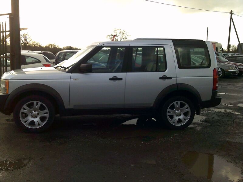View LAND ROVER DISCOVERY TDV6 7 SEATS
