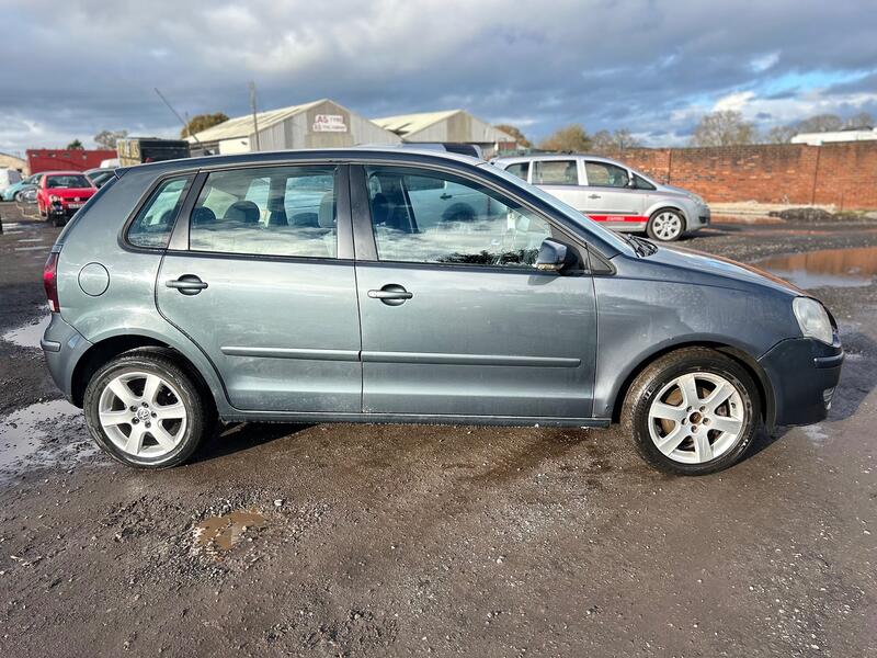 View VOLKSWAGEN POLO MATCH 70BHP